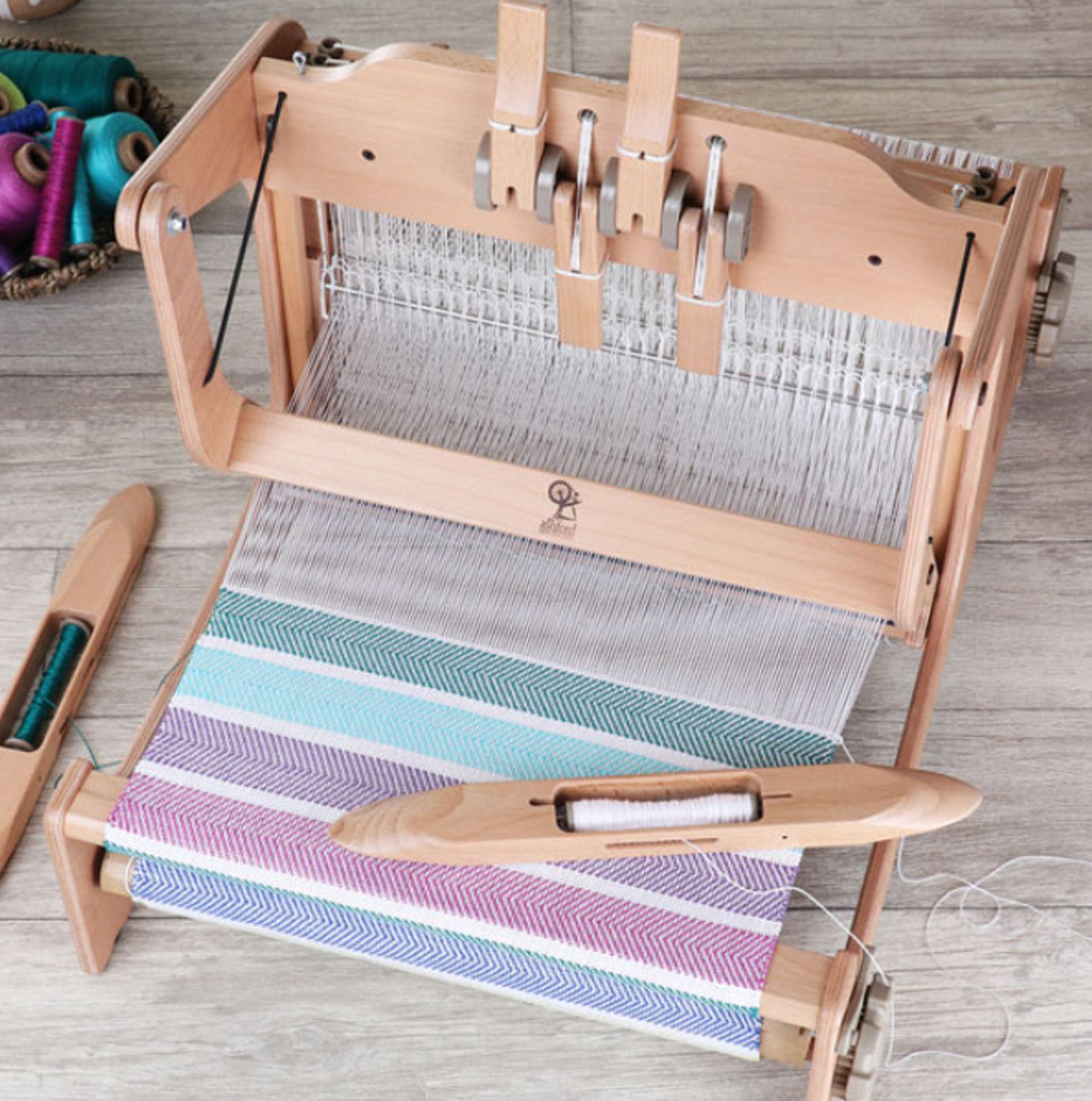 JINGHANGER Métier à Tisser En Bois 20,8x19,3 Cm – Kit Complet Avec Navette Et Fils Colorés – Idéal Pour Débutants Et Enfants (Loisir Créatif DIY)