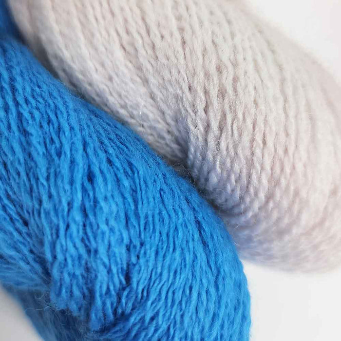 Annabelle scarf weaving kit yarn colors in blue and mushroom