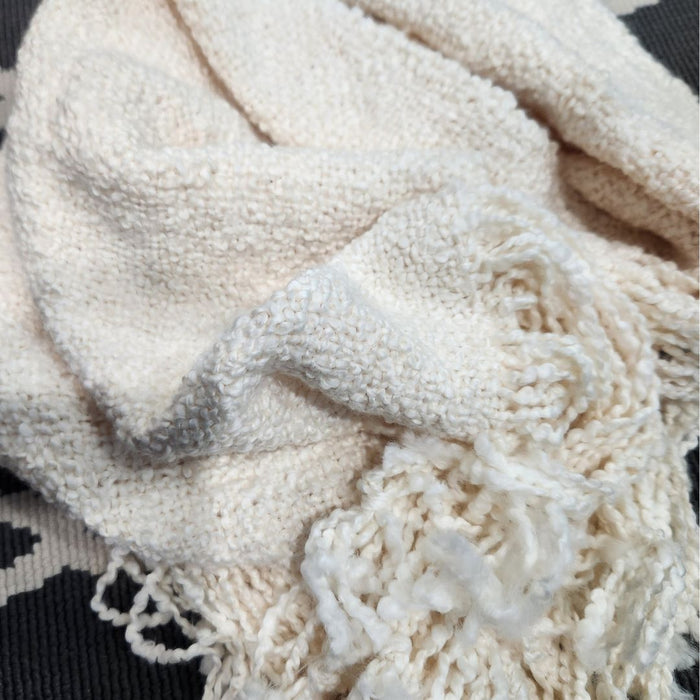 First scarf woven by a student during a beginner rigid heddle weaving workshop at Tisse et File