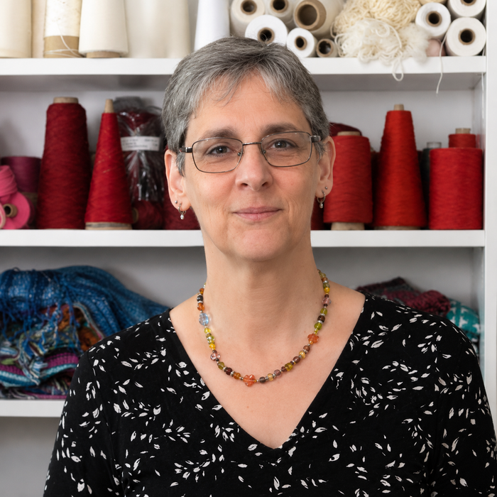 Françoise Trépanier teaching inkle weaving