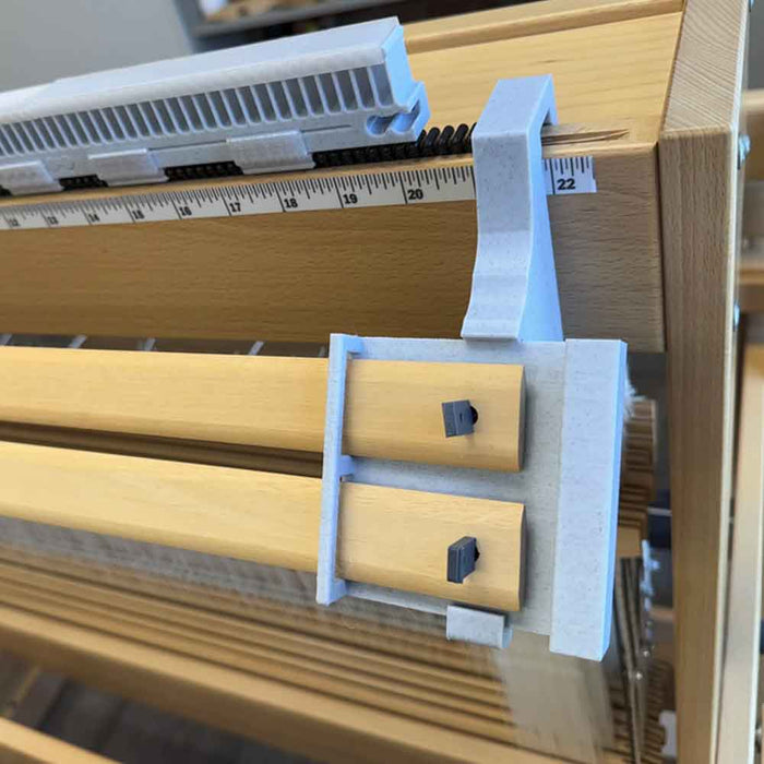 Warp management with Helping Hands on a Louet Octado loom