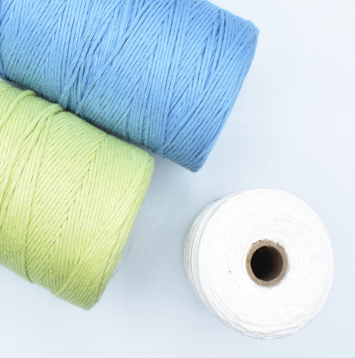 Mayu weaving kit yarn cones in blue, green, and natural linen – Tisse et File