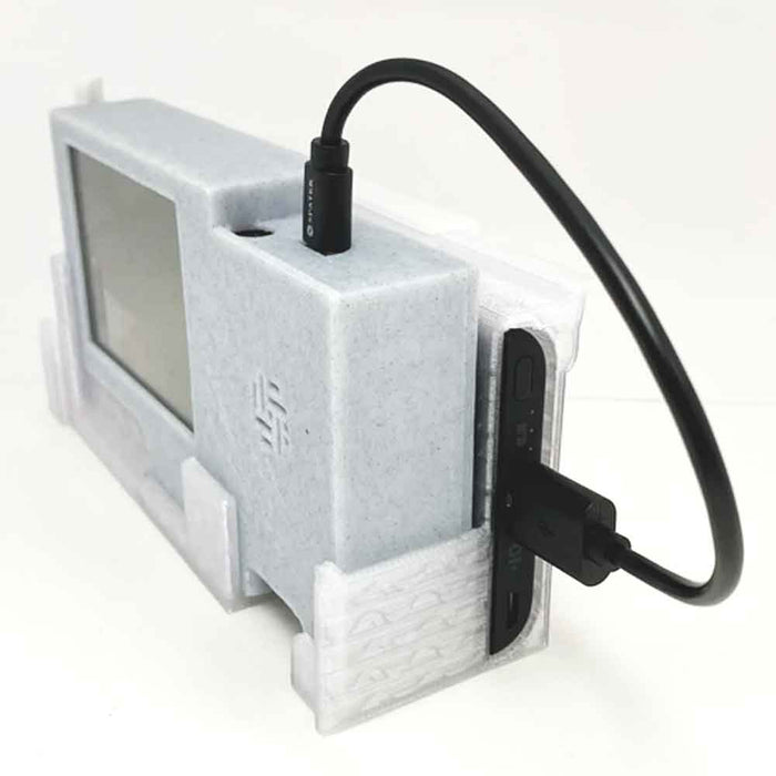 TempoTreadle II main unit for Louët Jane loom, connected with USB and power cables