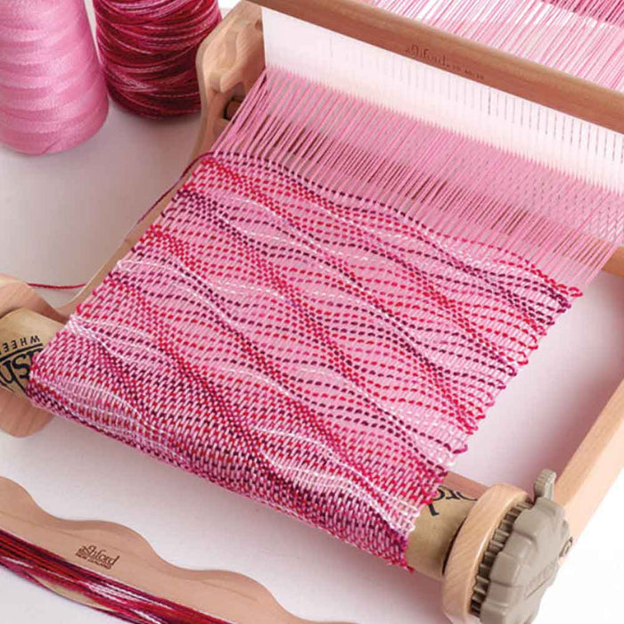wave shuttle used on rigid heddle loom